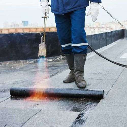Inschakelen van dakspecialist Kesteren
